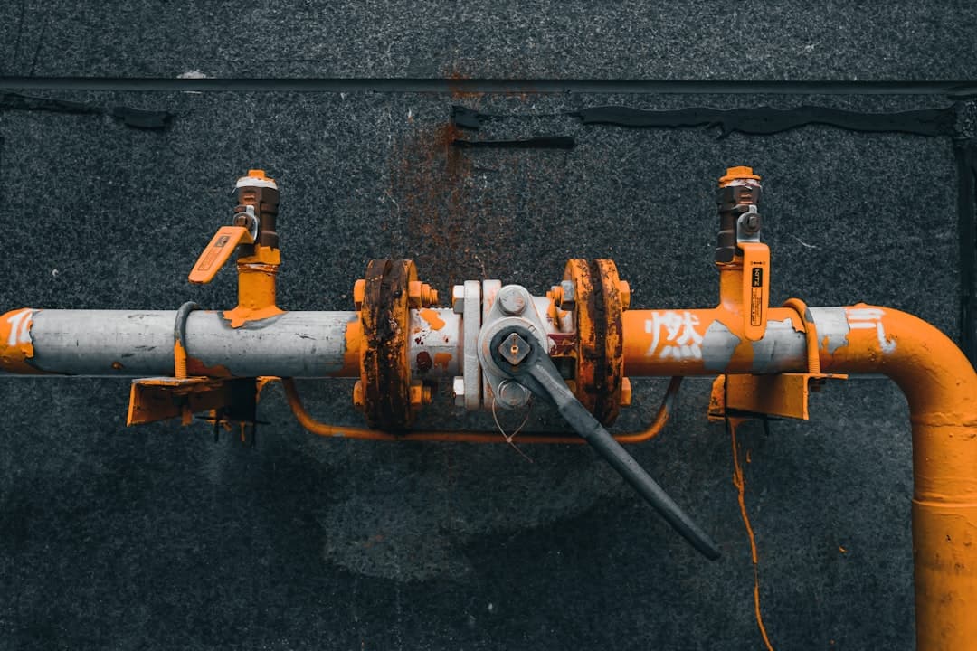 Industrial oil and gas pipeline valves